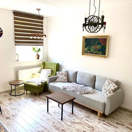 Residence Park Lovely Apartman With Private Parking Kysucke Nove Mesto Экстерьер фото