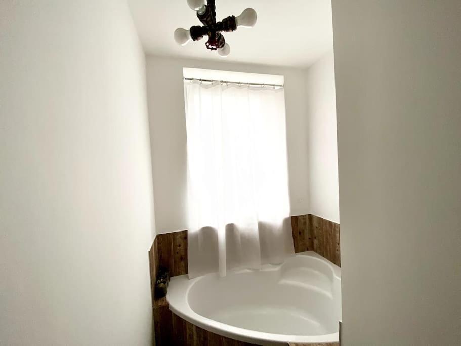 Residence Park Lovely Apartman With Private Parking Kysucke Nove Mesto Экстерьер фото