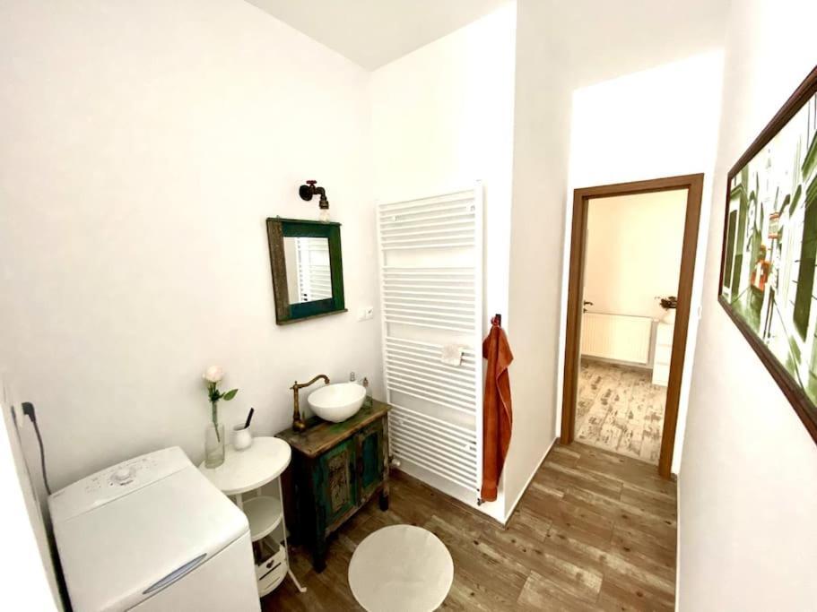 Residence Park Lovely Apartman With Private Parking Kysucke Nove Mesto Экстерьер фото